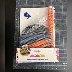 Horseshoes Game Set - Wembley